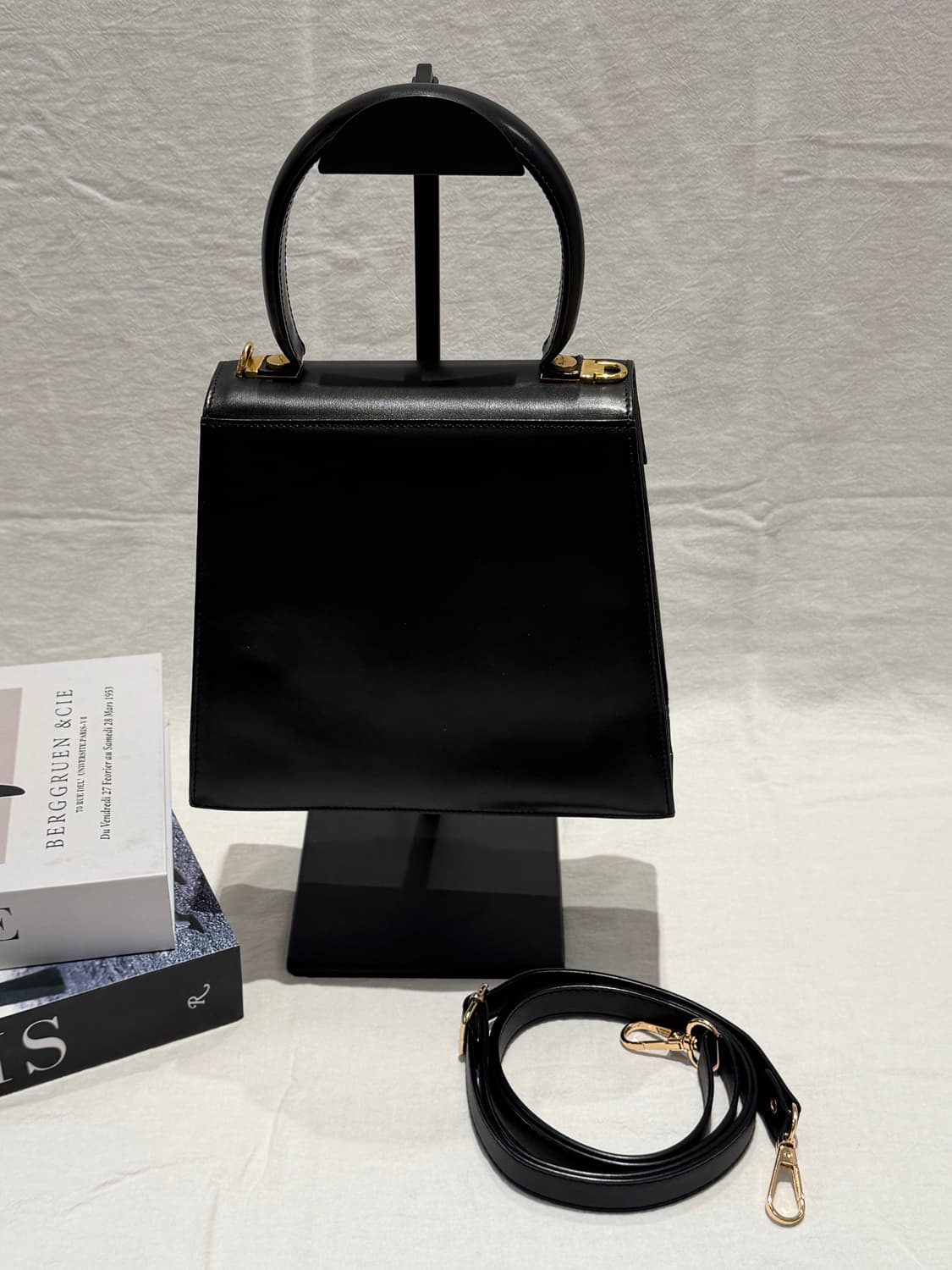 정품 페라가모 켈리백 핸드백 토트백스몰 블랙 상품이미지7