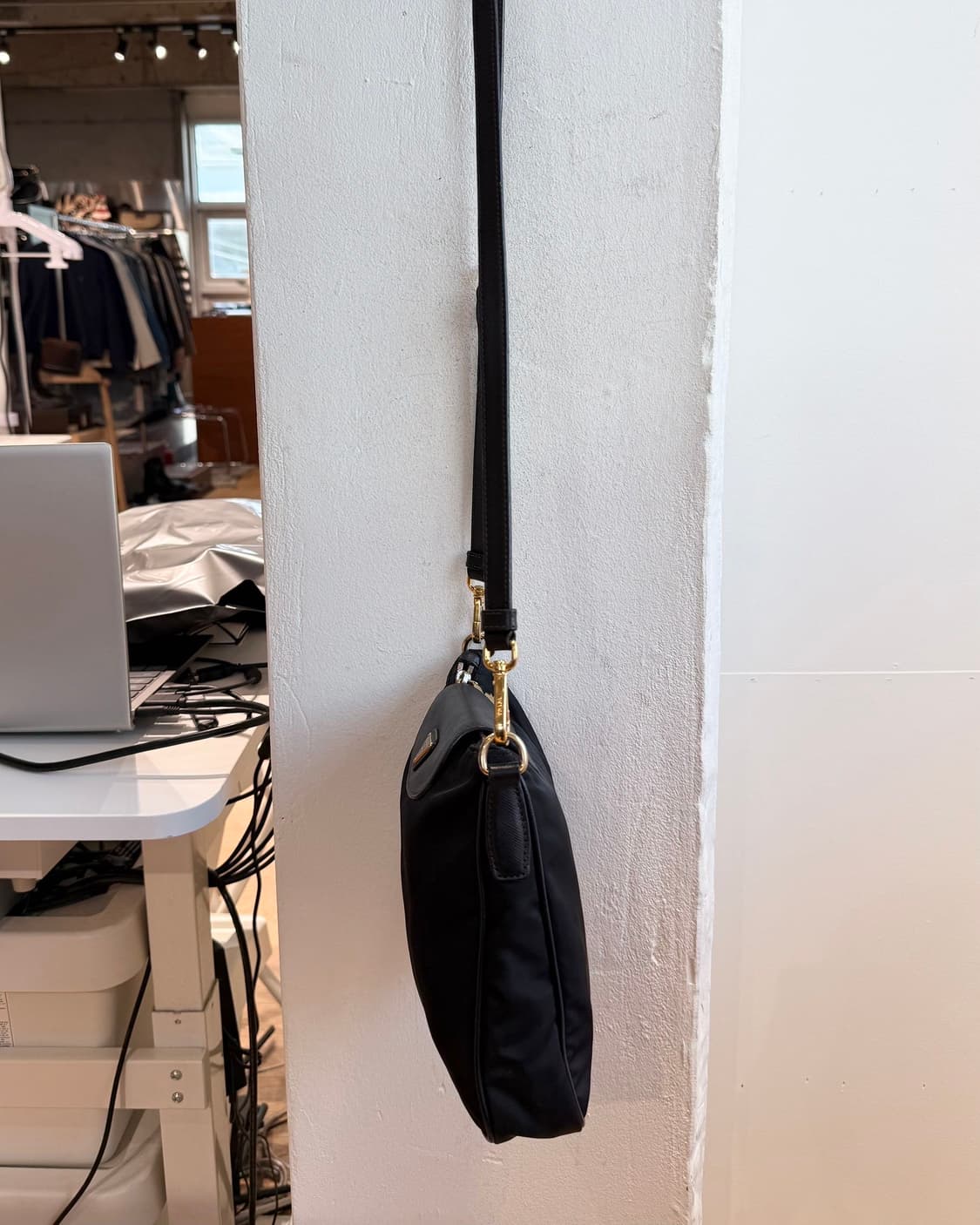 프라다 블랙 사피아노 포코노 크로스백 상품이미지6