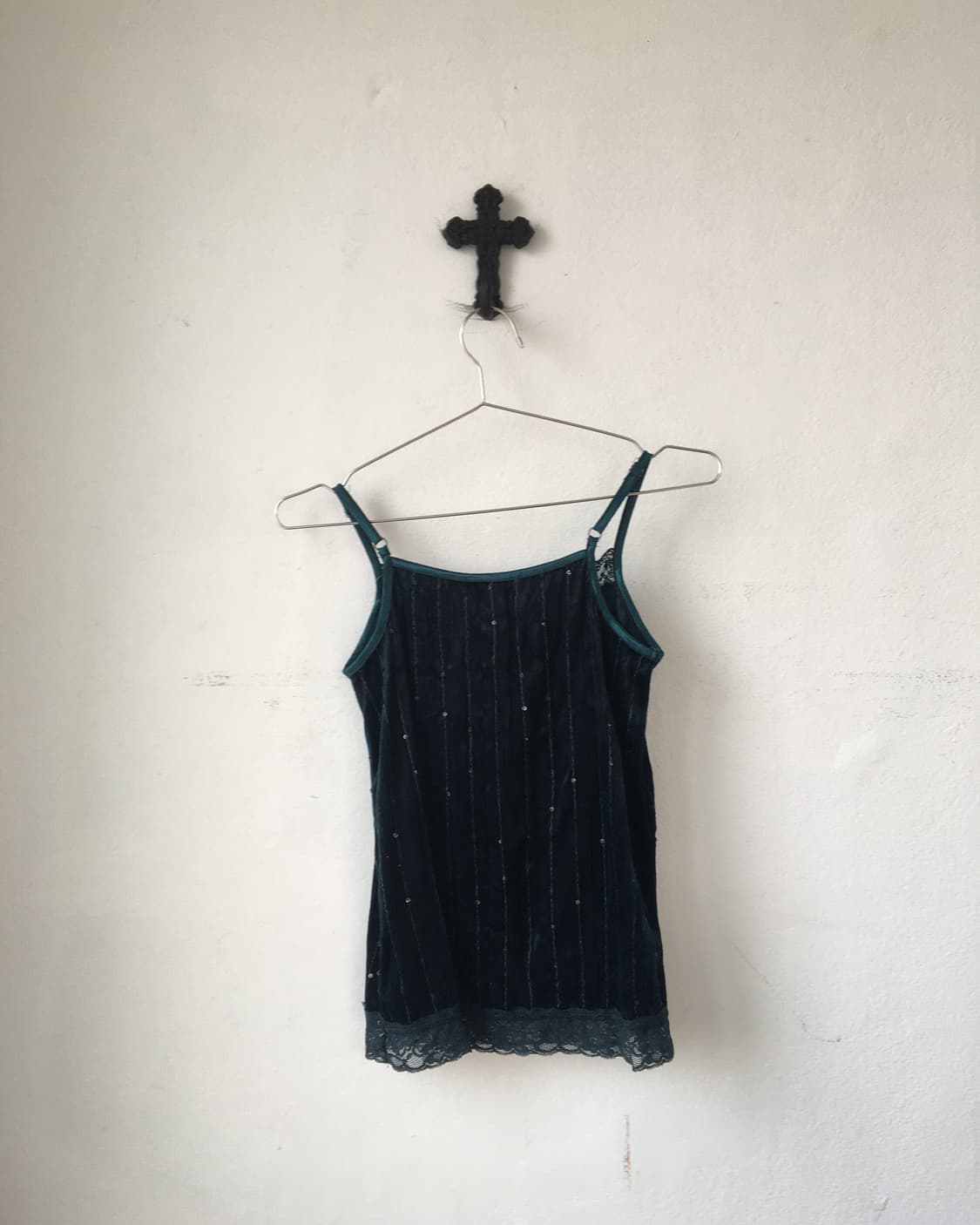 Lace trimming velvet sleeveless 상품이미지2
