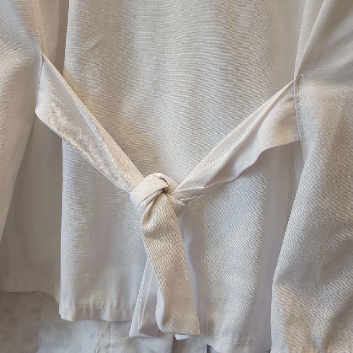 90s 유럽 빈티지 로맨틱 화이트 플라워 자수 반팔 셔츠 프렌치 블라우스 상품이미지10