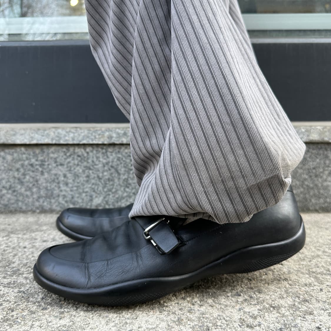 00s 레어 블랙 프라다 스포츠 버클 로퍼 상품이미지8