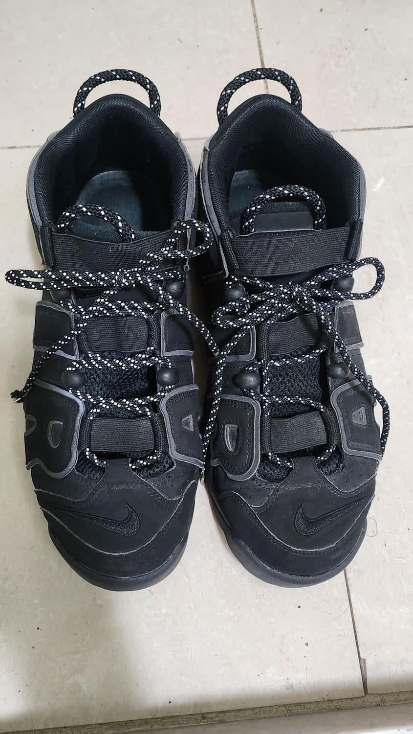 업템포 트리플 블랙270 상품이미지2