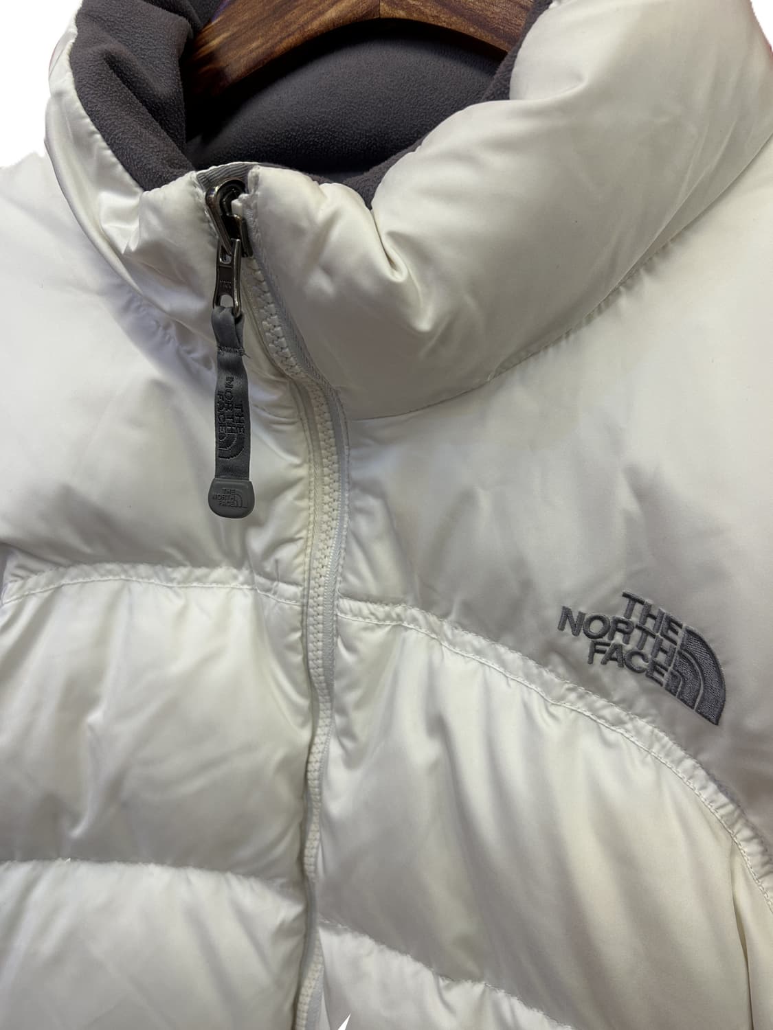 노스페이스 화이트 다운 패딩 자켓 상품이미지4
