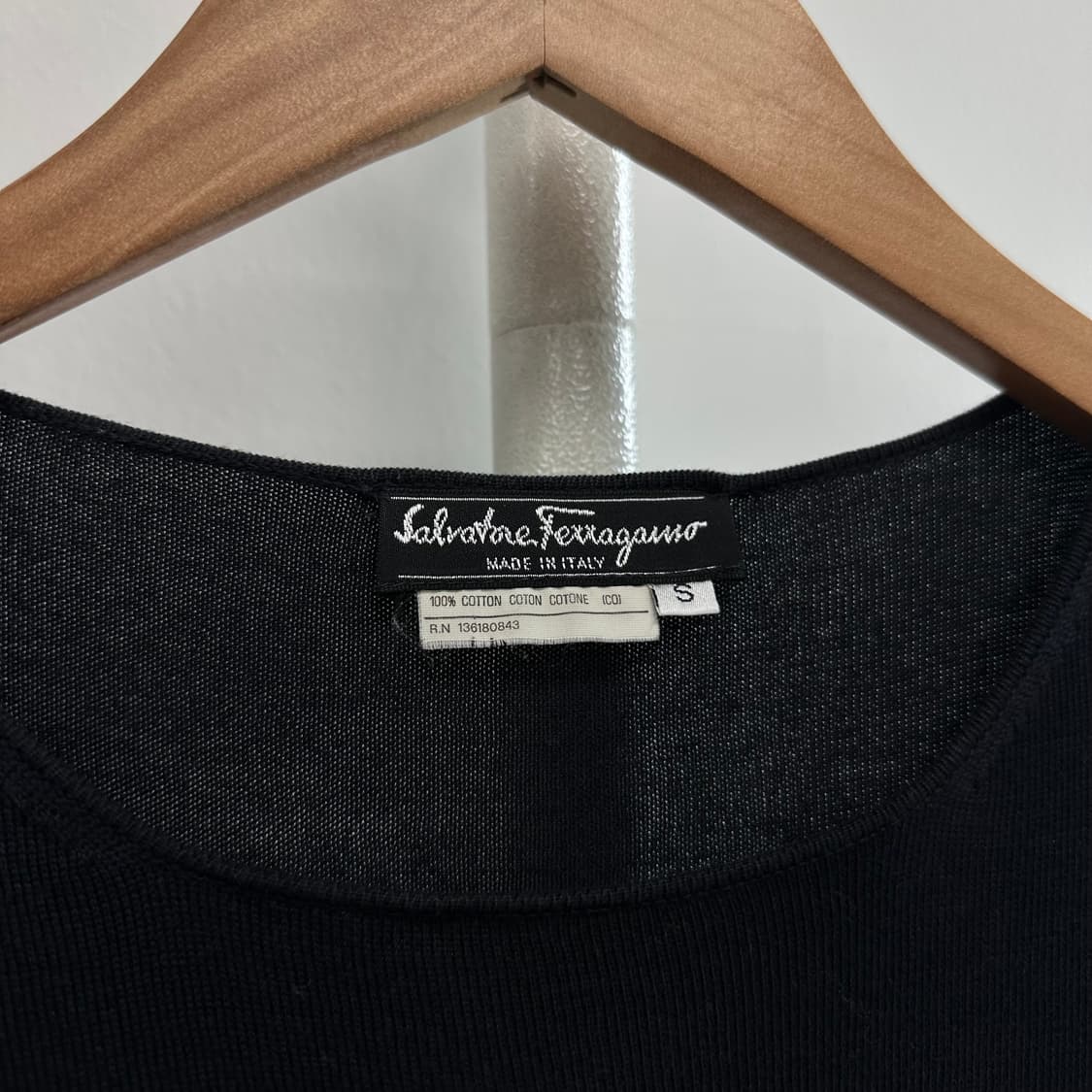 페라가모 디테일 반팔 니트 상품이미지5