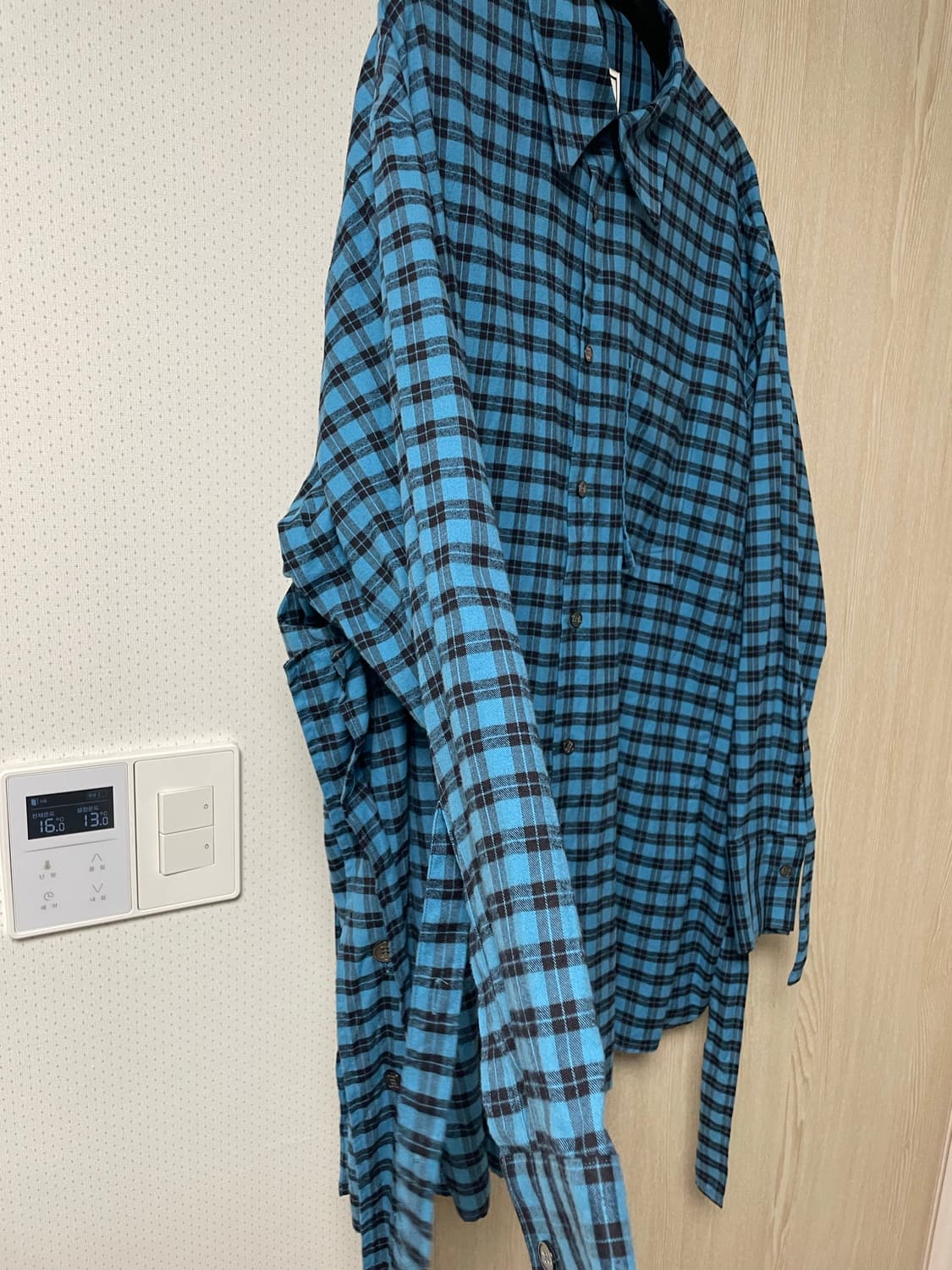 우영미 컬렉션 블루 플란넬 체크셔츠, 50사이즈 상품이미지2