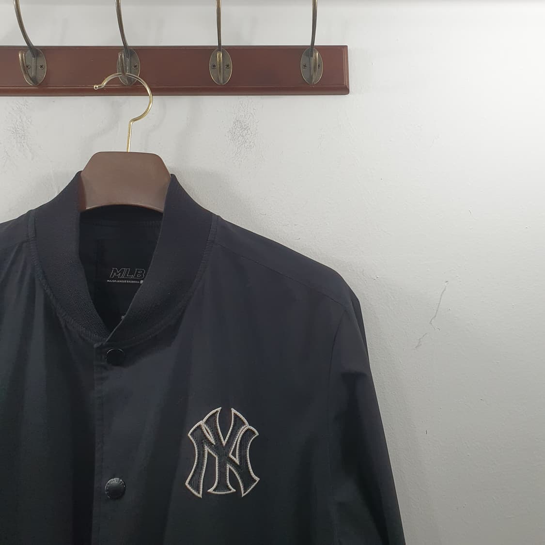 XL MLB 남성 블랙 간절기 뉴욕 양키스 바람막이 자켓 상품이미지2