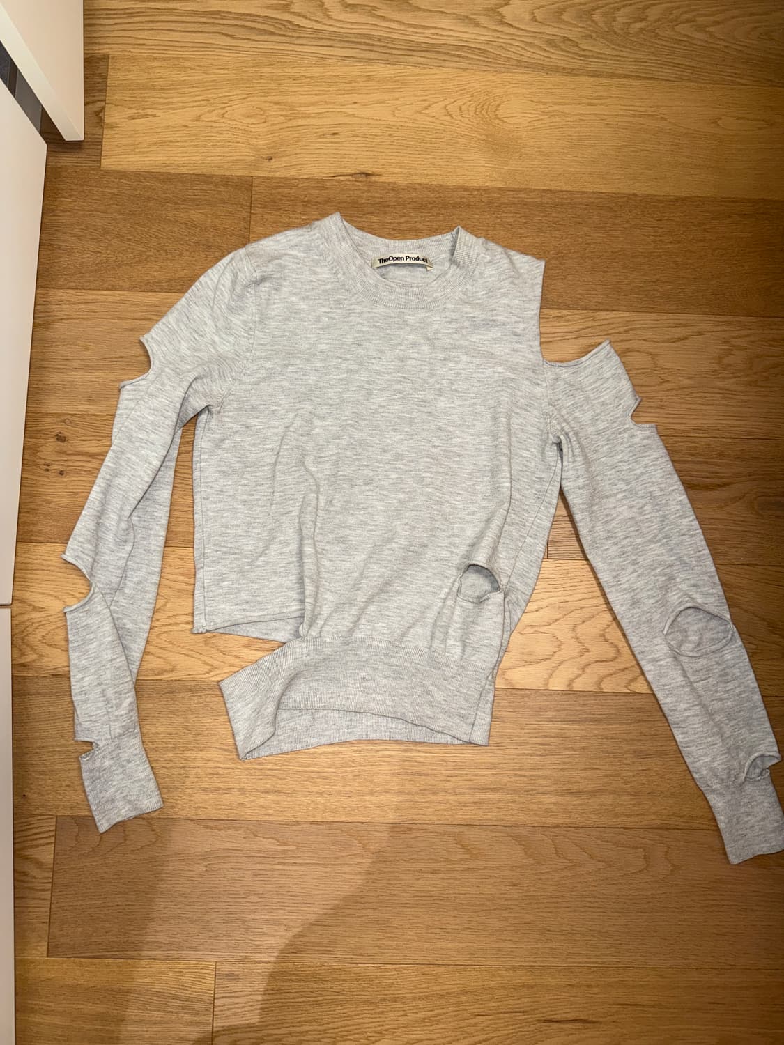 오픈프로덕트 컷아웃니트 상품이미지1