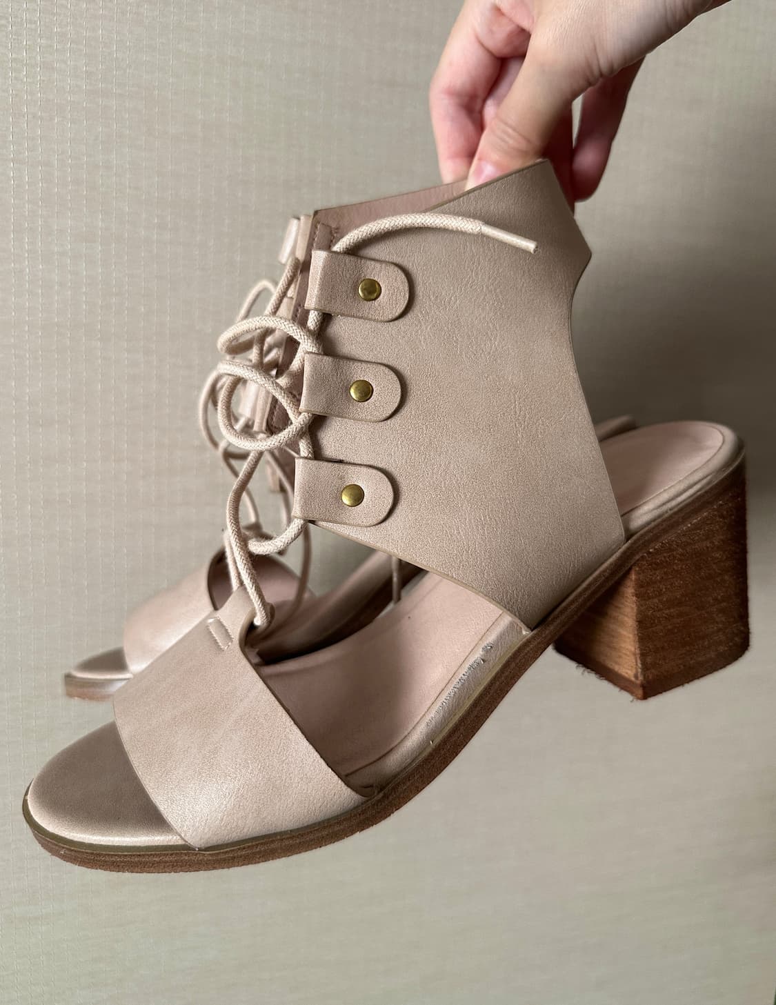 아일렛 레이스업 힐샌들 UK4 상품이미지1