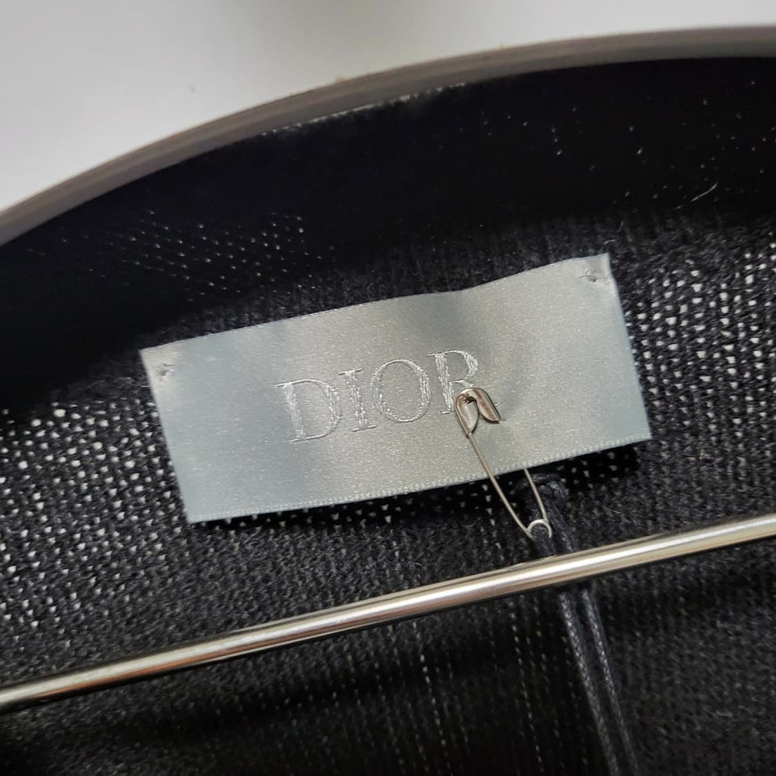 [새상품급] XL / 디올 꾸뛰르 자수 로고 캐시미어 니트 상품이미지4