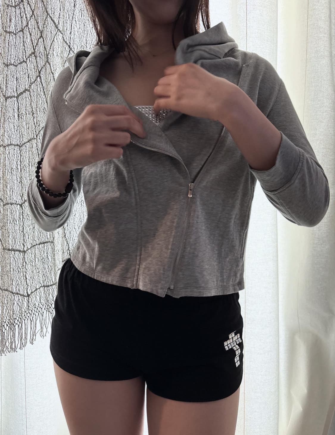 32 cubic crop hood zip-up 상품이미지5