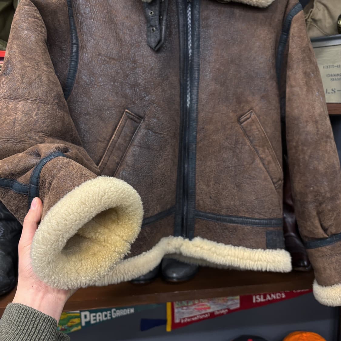 90s 미공군 B-3 TYPE 리얼레더 양털무스탕 플라이트 자켓 N484 상품이미지4