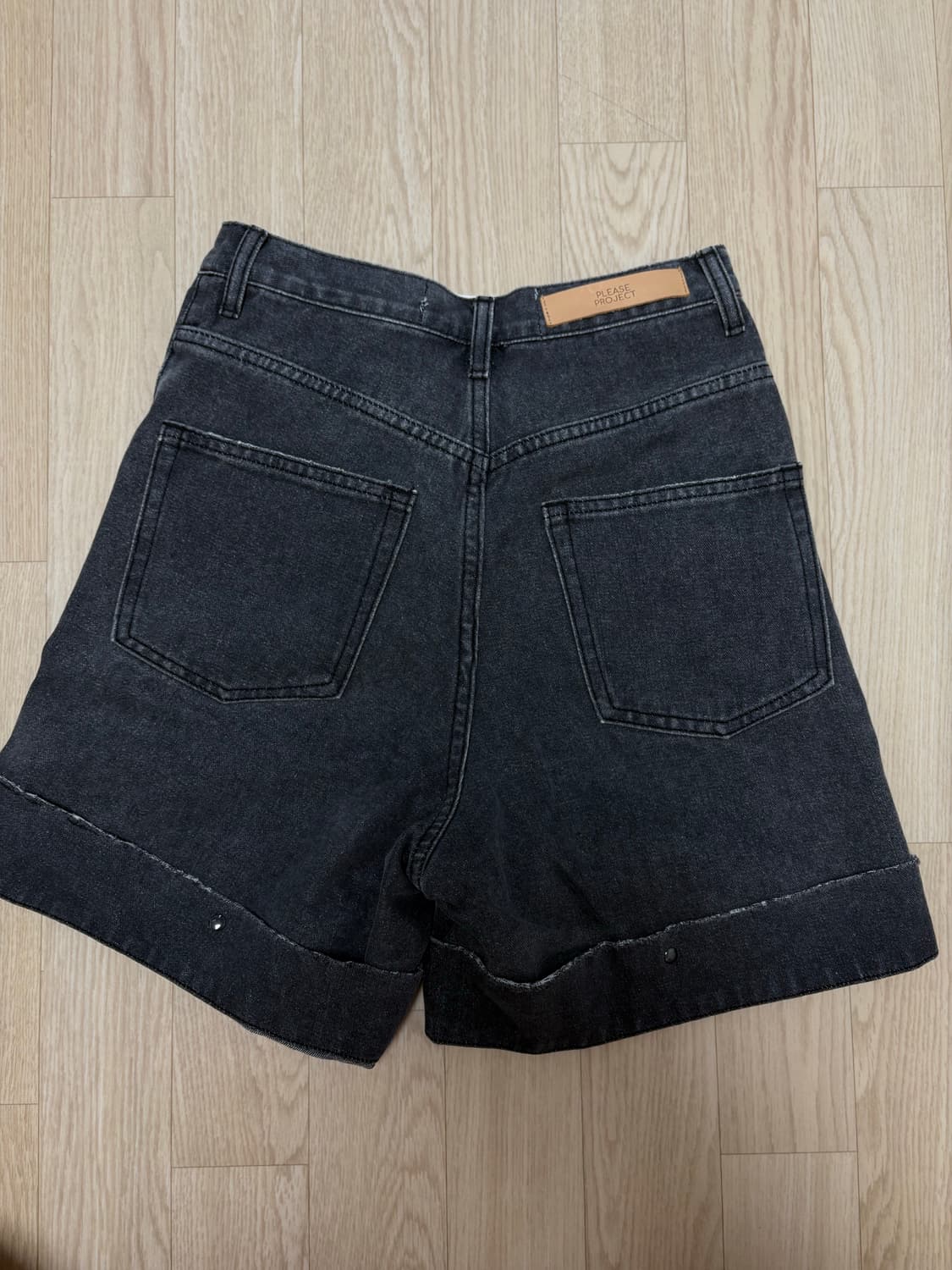 STUD BERMUDA DENIM, DEEP GRAY 상품이미지4