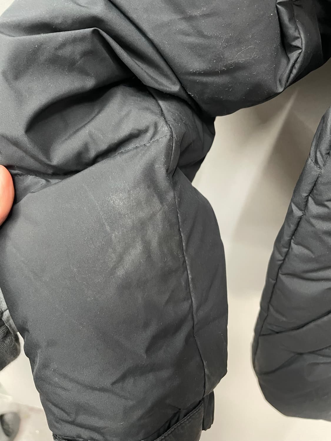 아디다스 3S 블랙 다운 패딩 H1359 상품이미지7