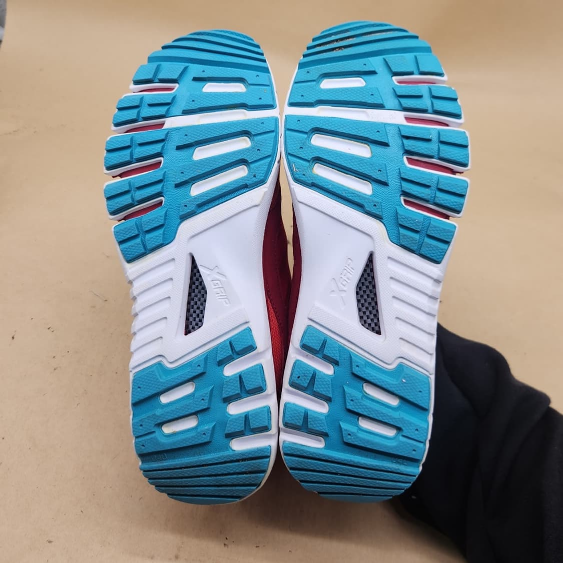 아이더 여성 운동화 240 상품이미지3