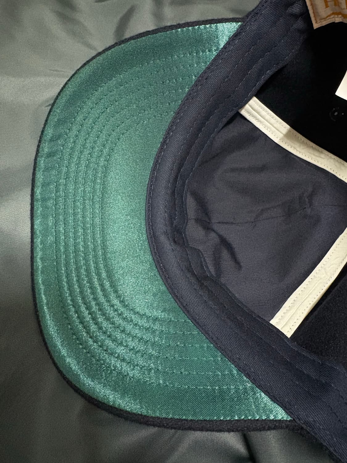 헬로선라이즈 H 로고 울 볼캡 (다크 네이비) 상품이미지6