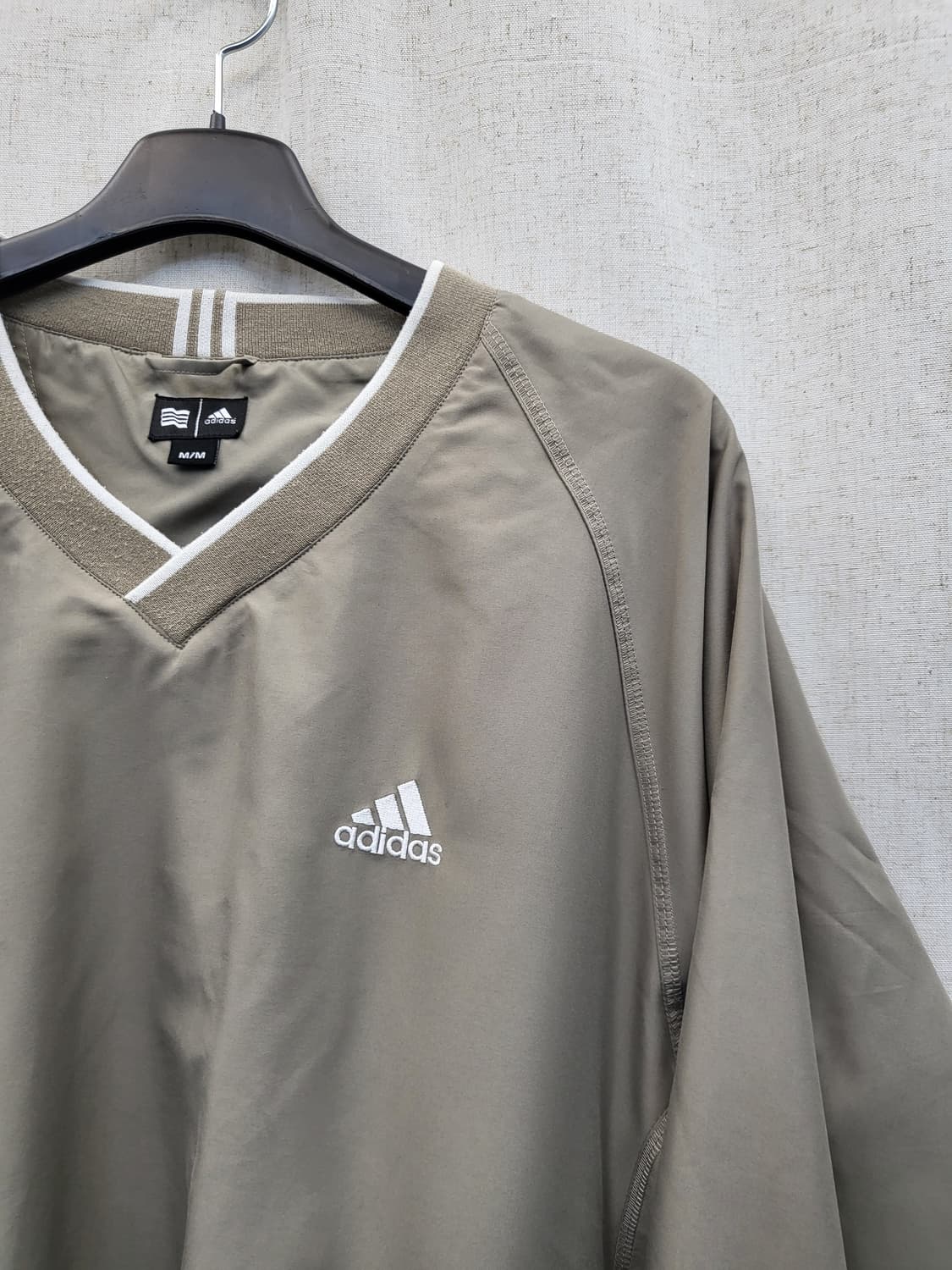 아디다스 브이넥 윈드브레이커 상품이미지3