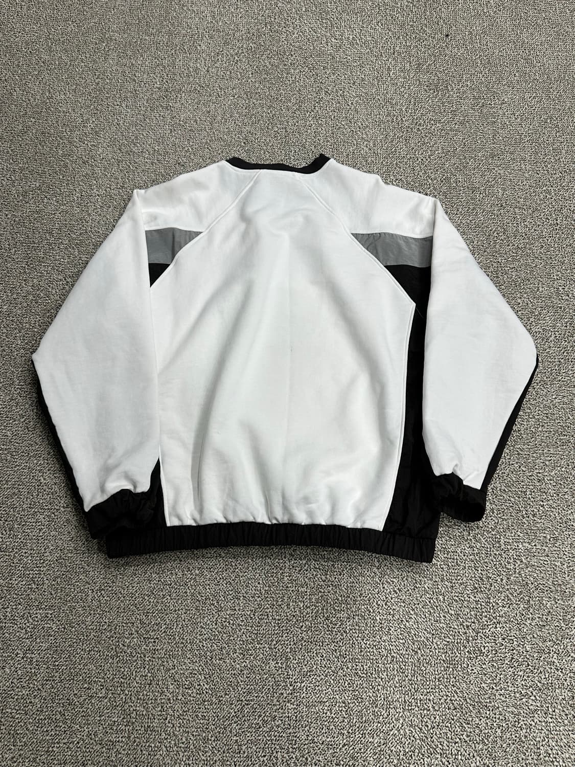 [배현성맨투맨] 1993스튜디오 스피드레이서 레글런 스웻셔츠 화이트 상품이미지3