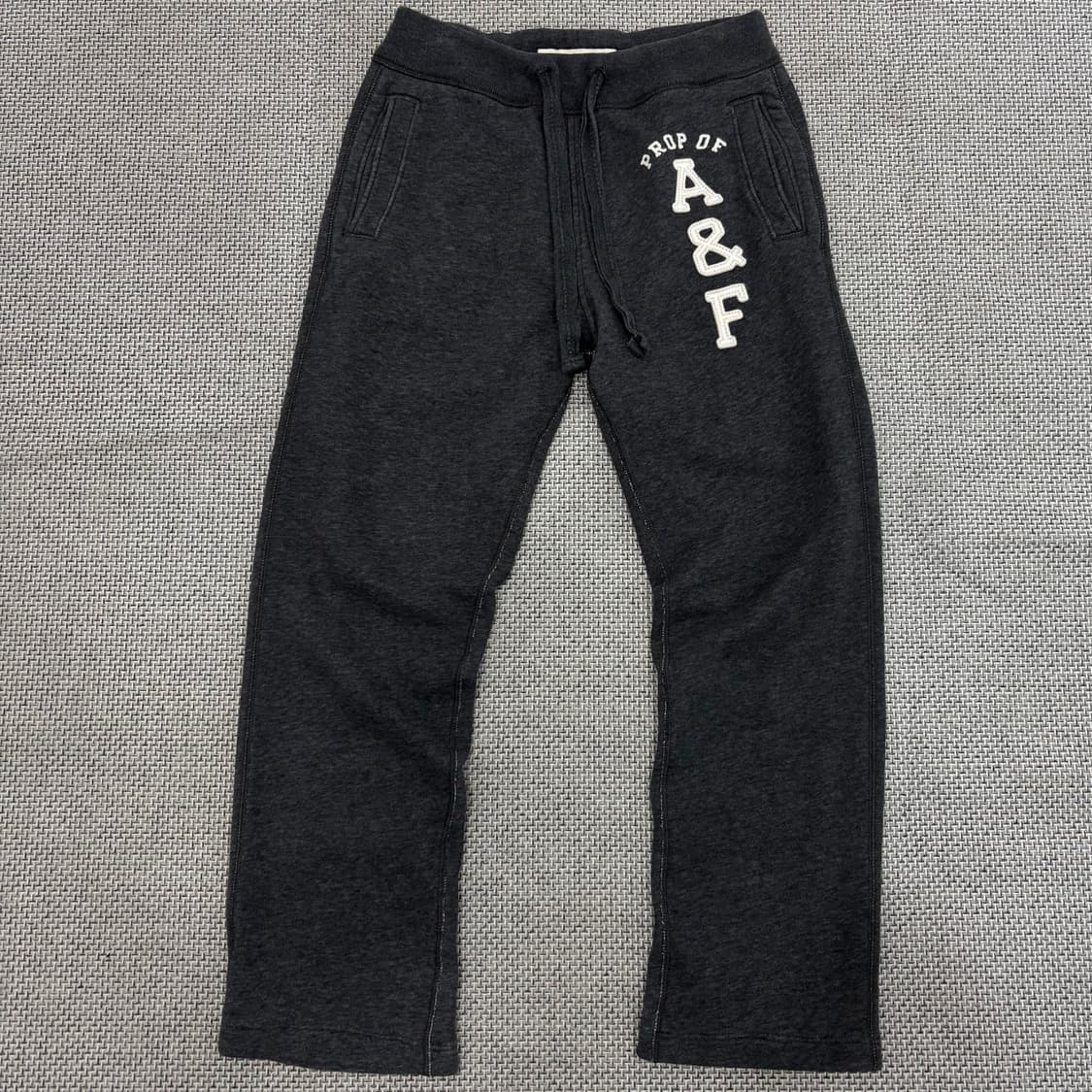Abercrombie Y2K 트레이닝 팬츠 상품이미지1