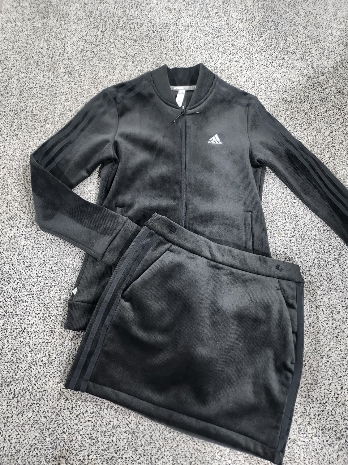 아디다스(adidas) 벨루어 저지 & 스커트 셋업 상품이미지9