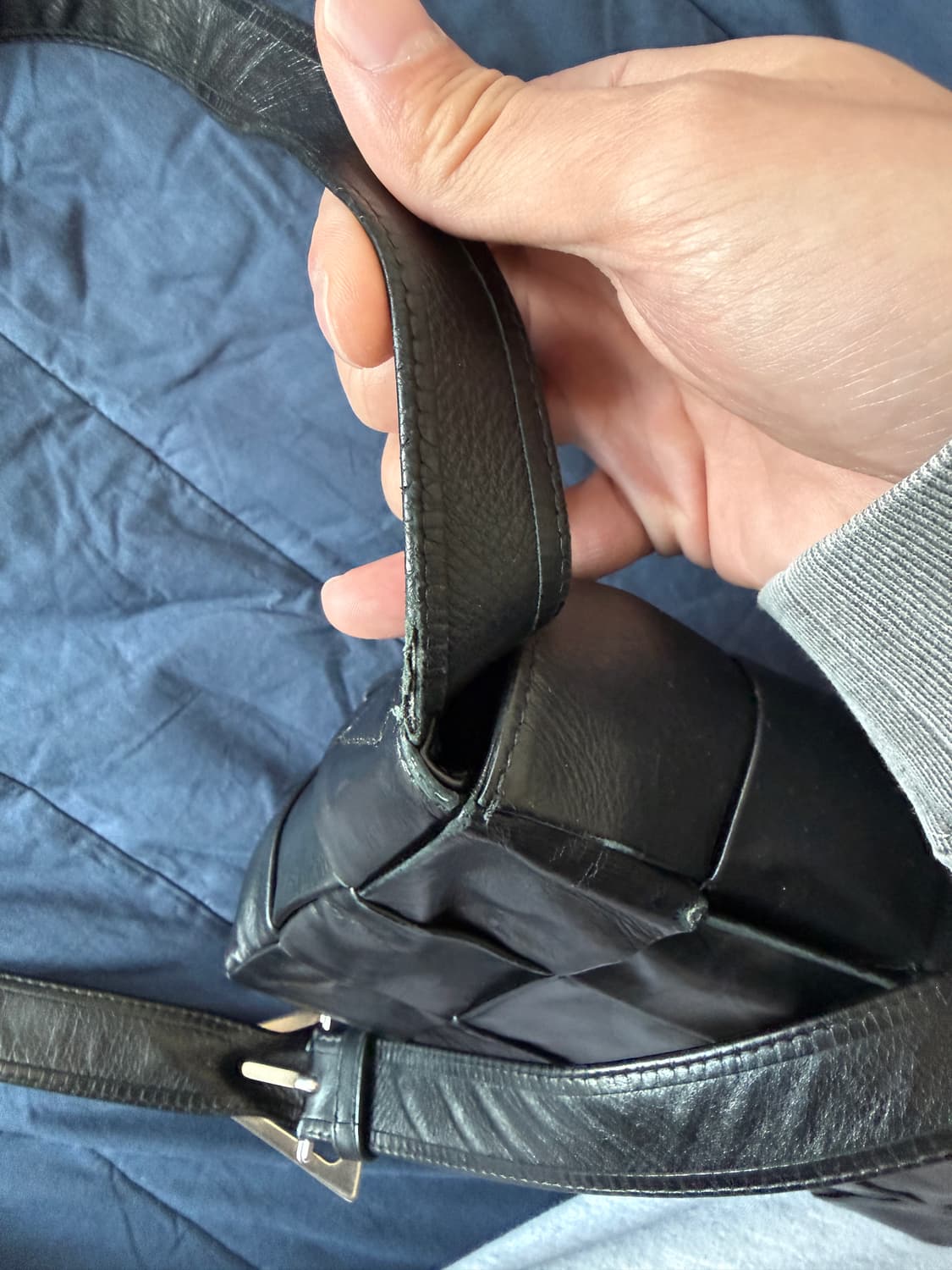 보테가베네타 레더 카세트백 블랙 상품이미지4