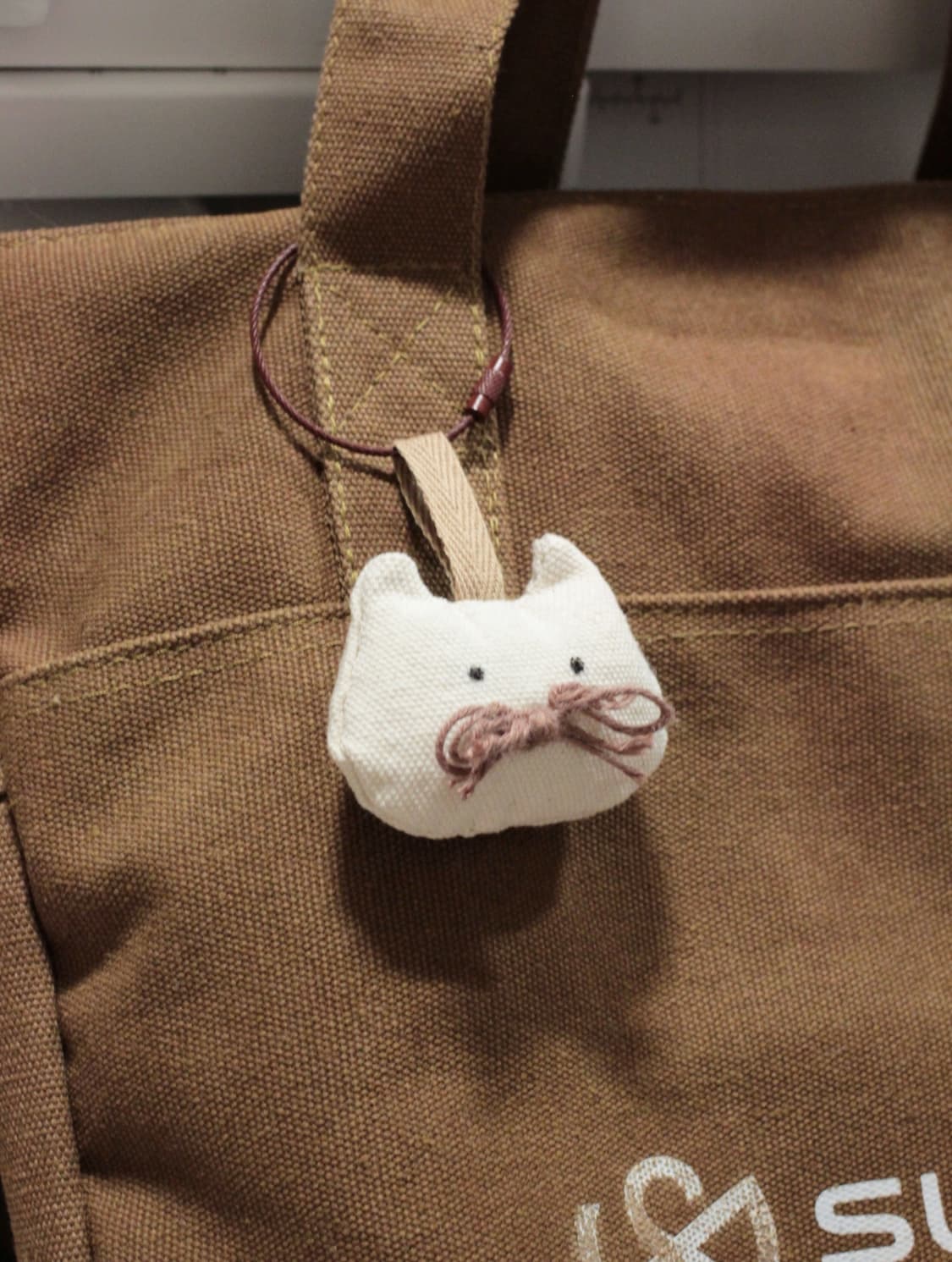 핸드메이드 손바느질로 만든 고양이 키링 상품이미지5