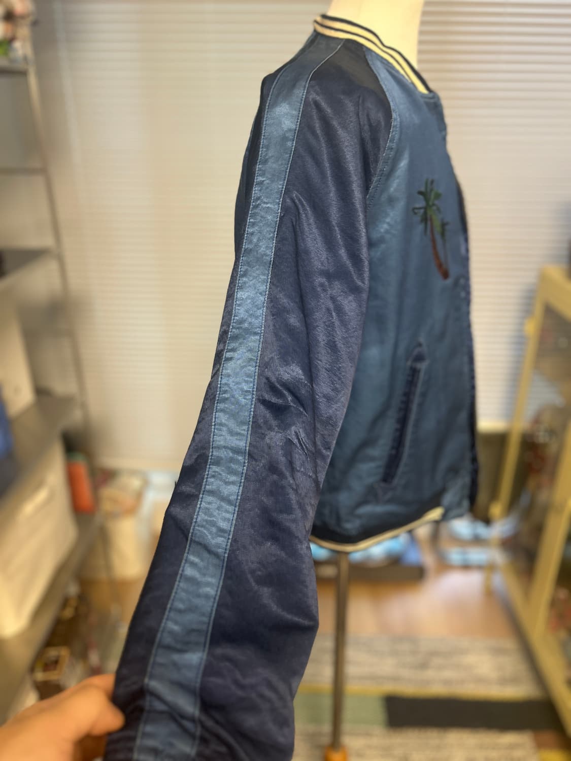 REMI RELIEF 레미릴리프 빔즈별주 리버시블 하와이 스카잔 자수 L 상품이미지5