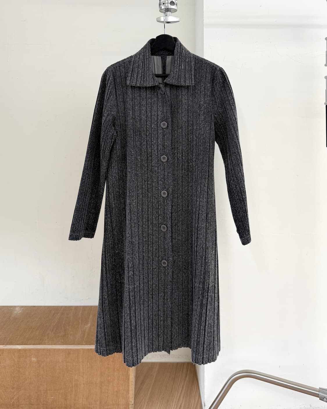 플리츠 플리즈 그레이 버튼업 롱 원피스 코트 상품이미지1