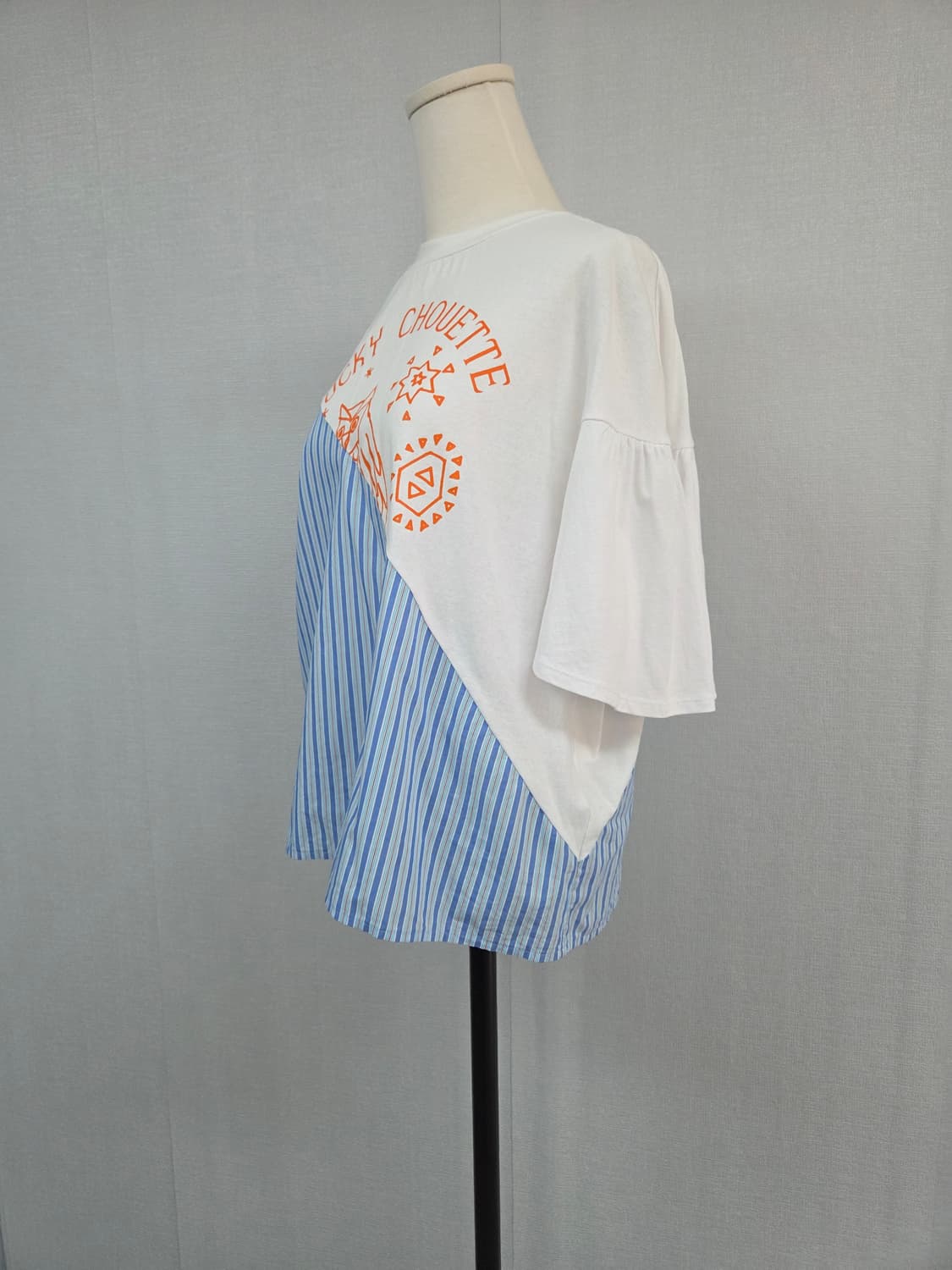 럭키슈에뜨   여성반팔티 상품이미지2