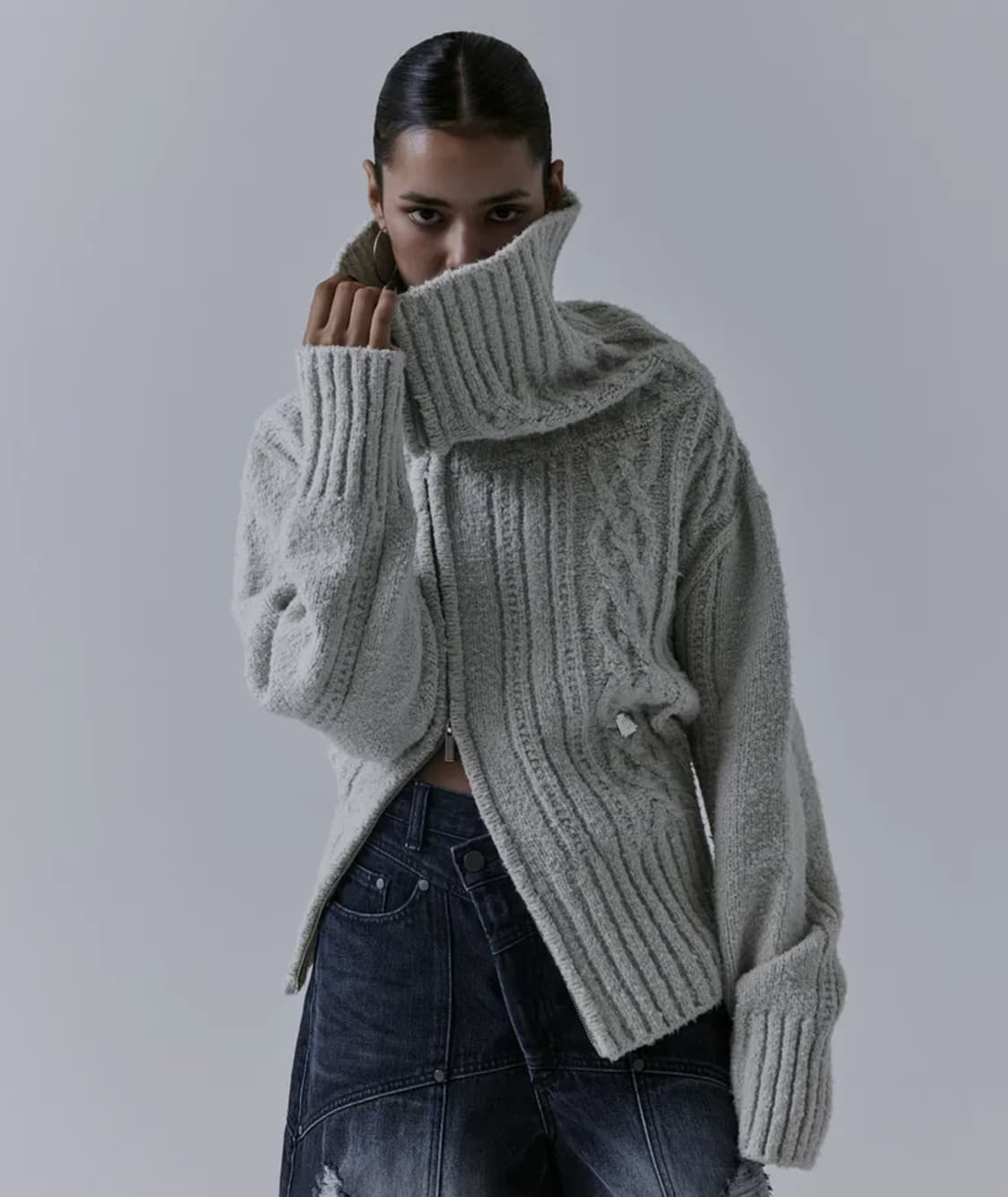 2-way Unbalance Off-shoulder Knit Zip-up 상품이미지1