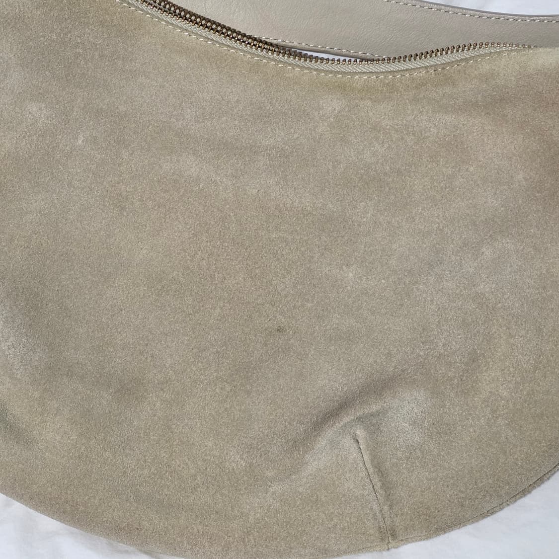 아르켓 커브드 스웨이드백 베이지 판매합니다. 상품이미지8