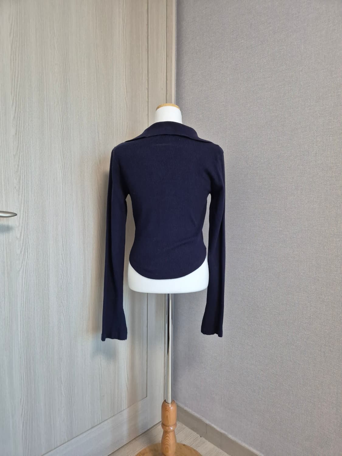 어반드레스 네이비 니트 상품이미지2