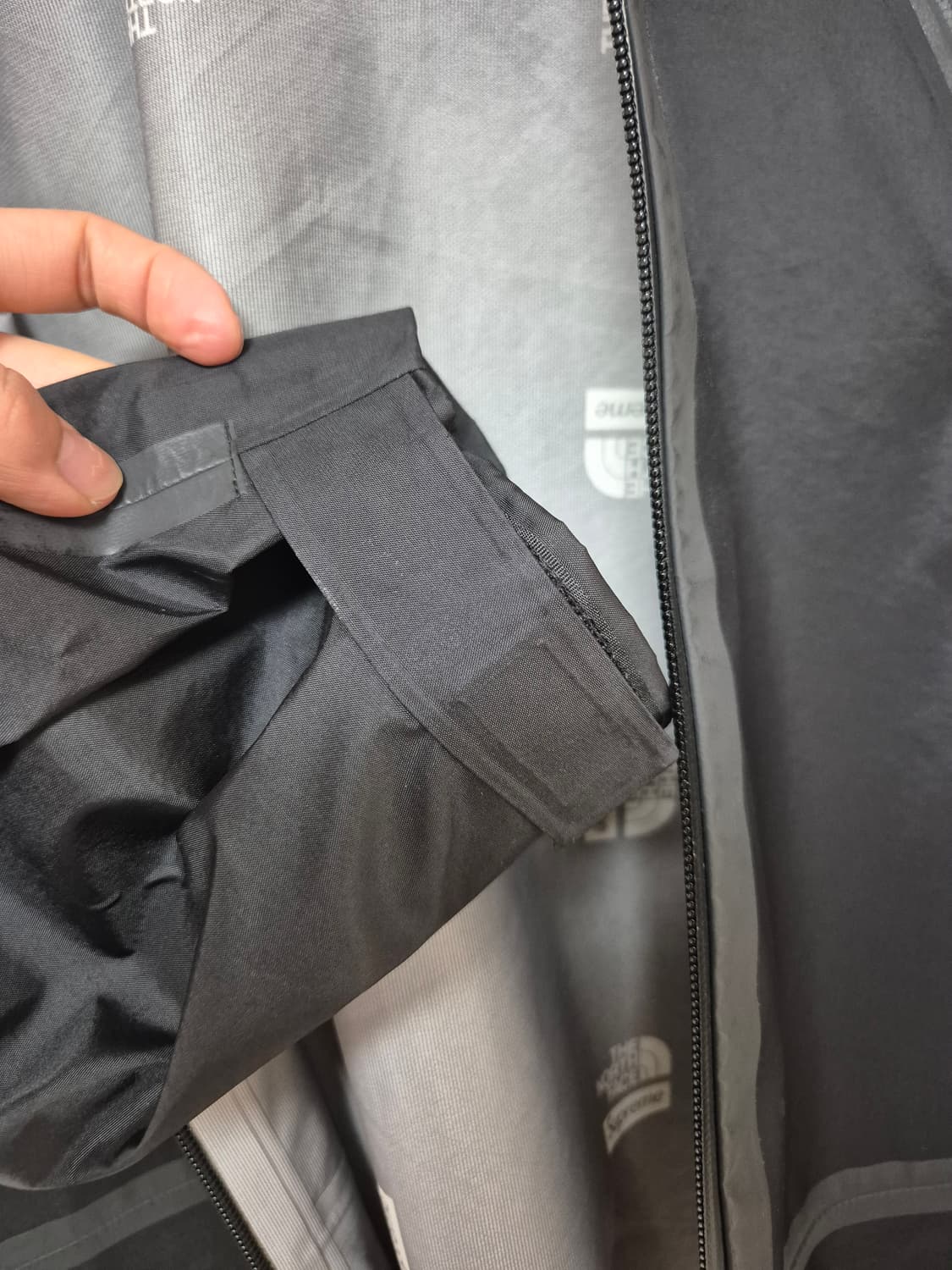 슈프림 테이프심 자켓 상품이미지4