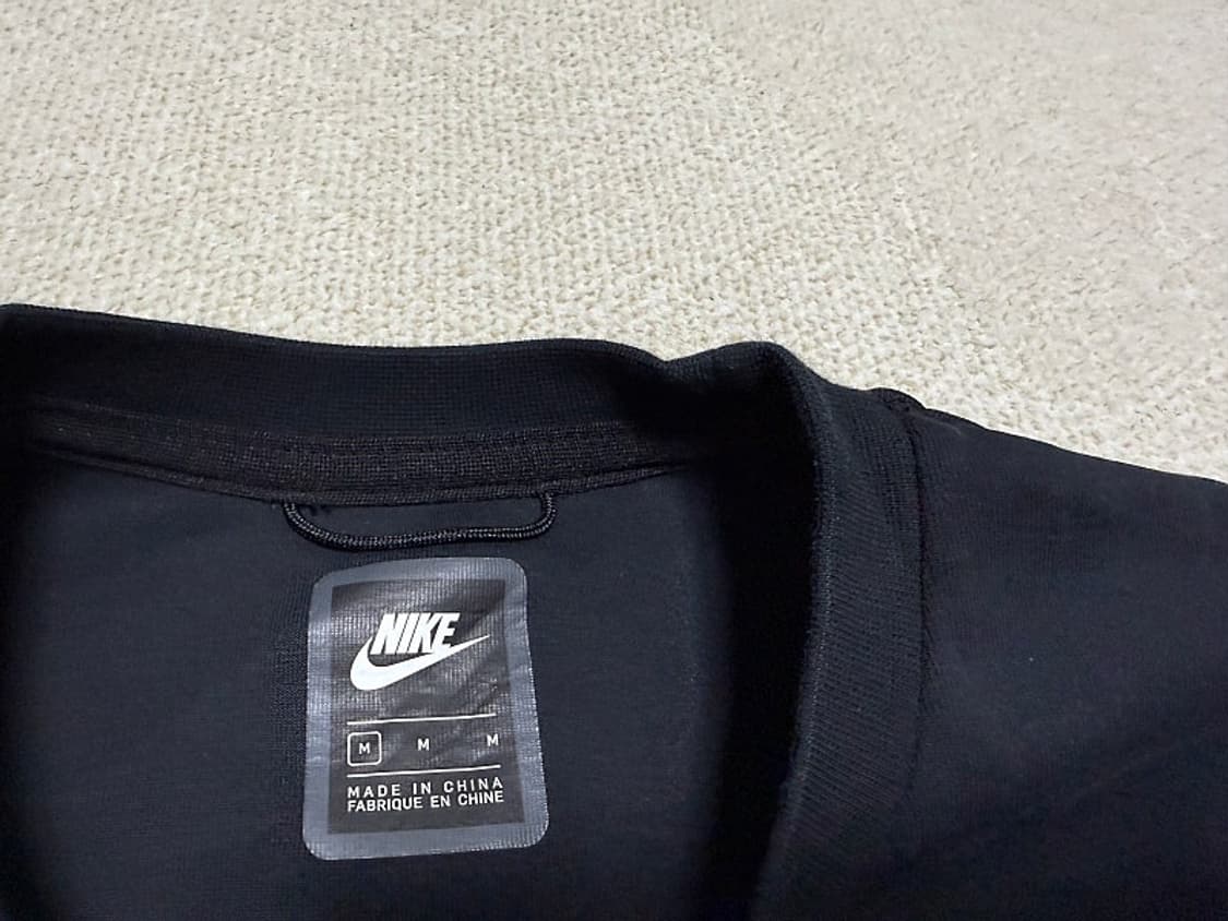 나이키 테크 플리스 맨투맨 티셔츠 남성용 95사이즈 상품이미지3