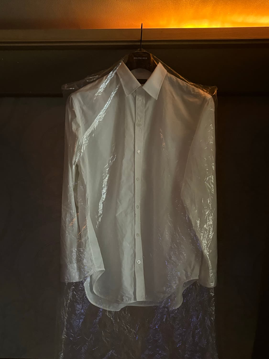 발렌시아가 남성 스탠다드 셔츠 베이비 블루 Winter 25 상품이미지1