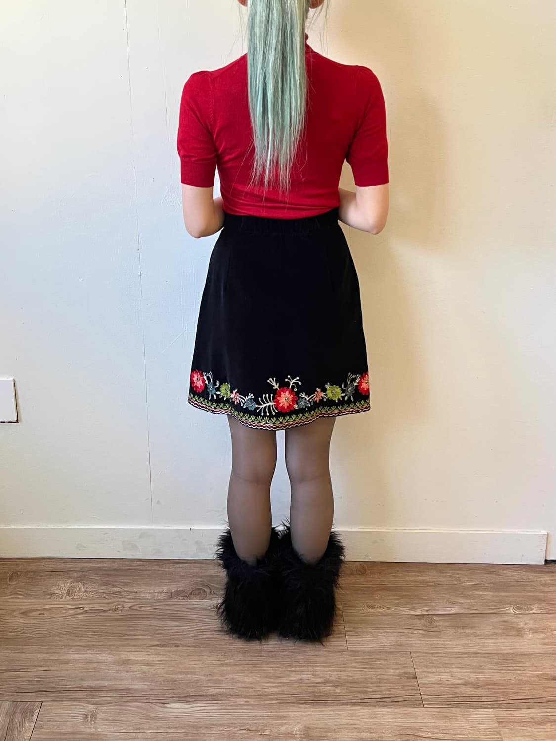 vert dense 레드 터틀넥 상품이미지9