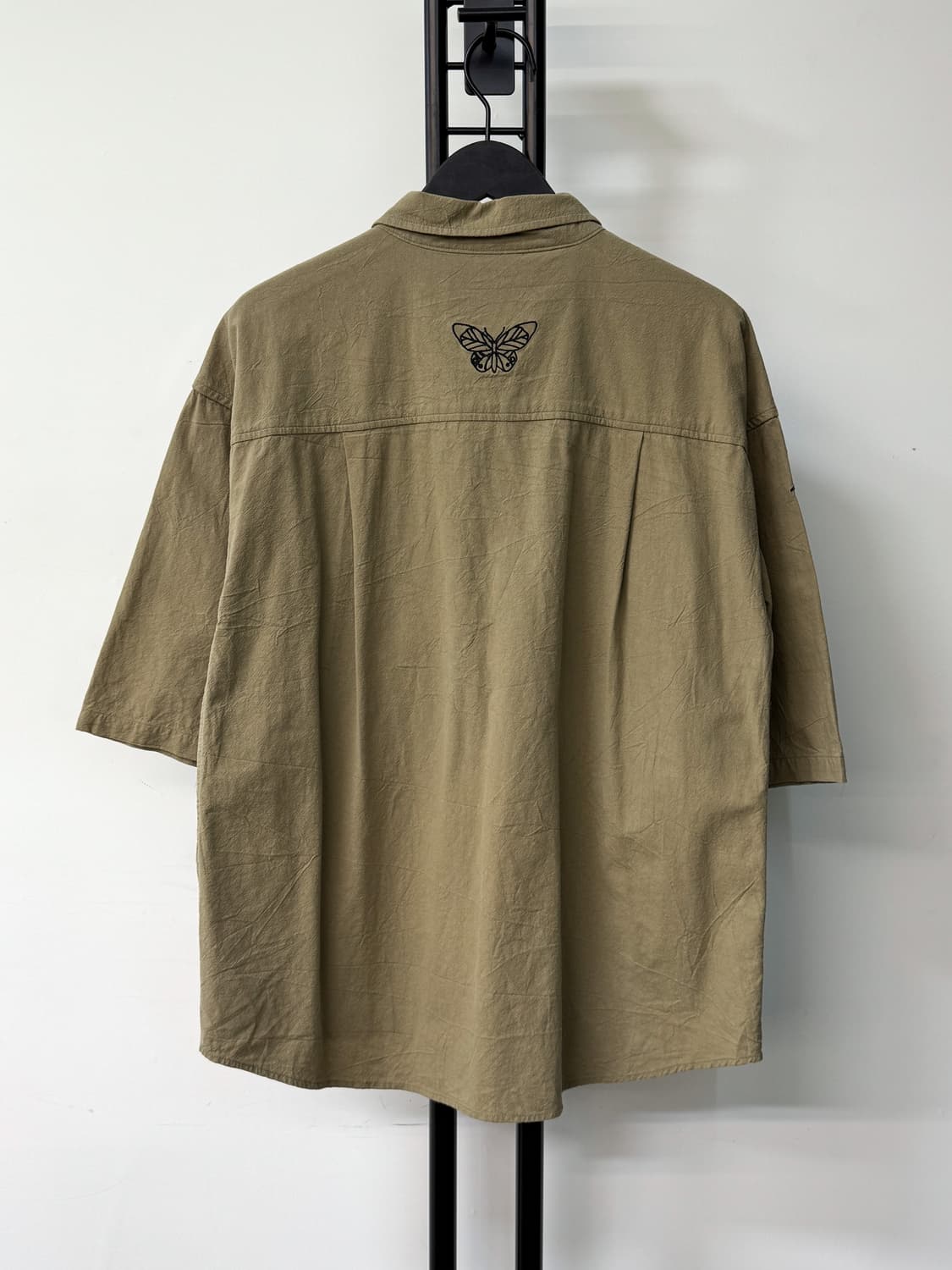 Kakela & Tranquil 투 포켓 하프 셔츠 상품이미지3