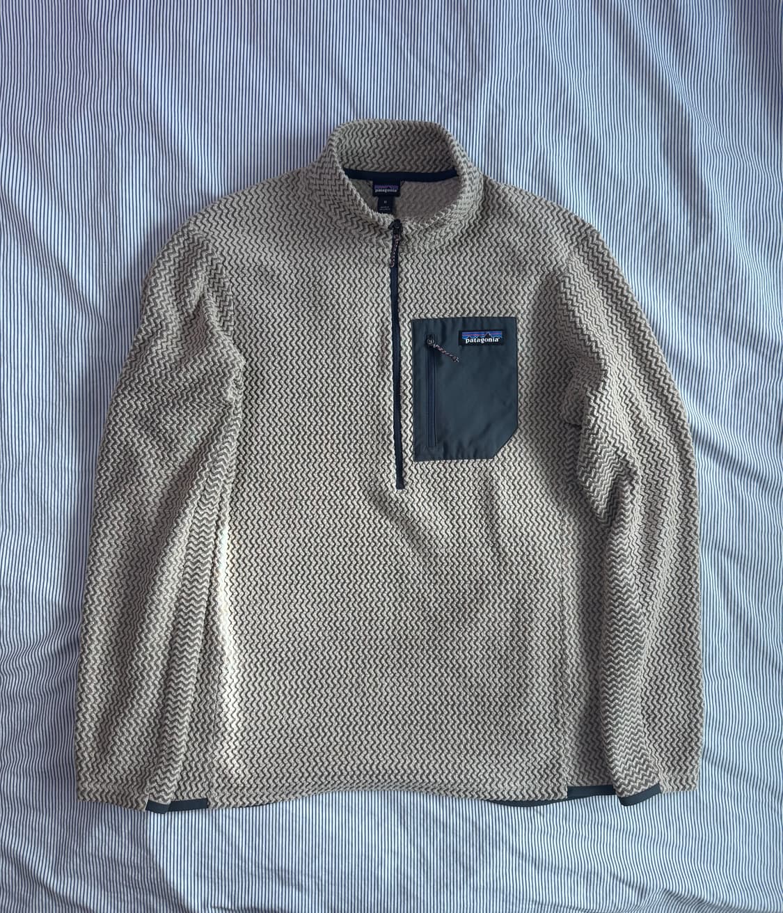 (SS급) 파타고니아 R1 에어 집 넥 오어 탄 M 상품이미지2