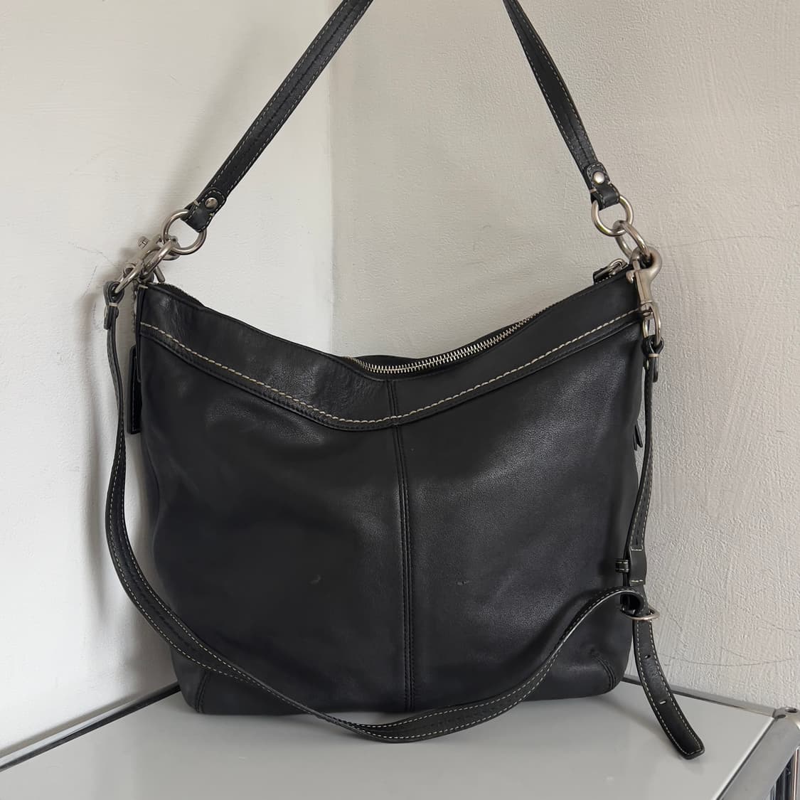 Coach leather shoulder bag 상품이미지2