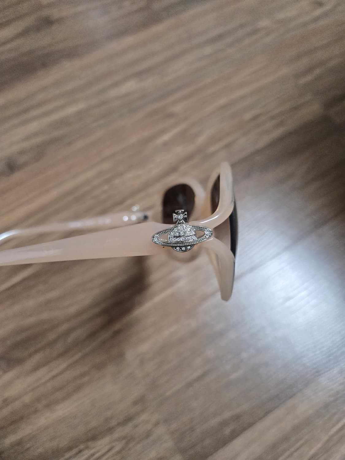 비비안 웨스트우드 - VW73003 선글라스 [정품 새상품 풀팩] 상품이미지3