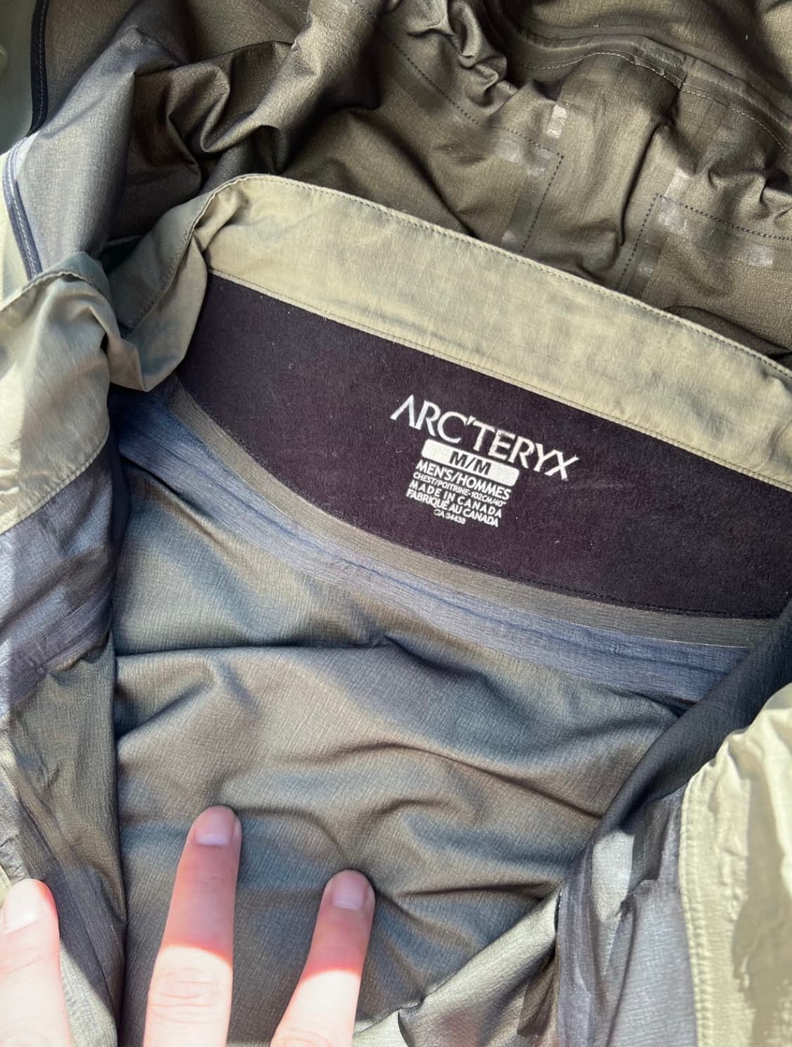 Arcteryx theta Ar deep green 상품이미지4