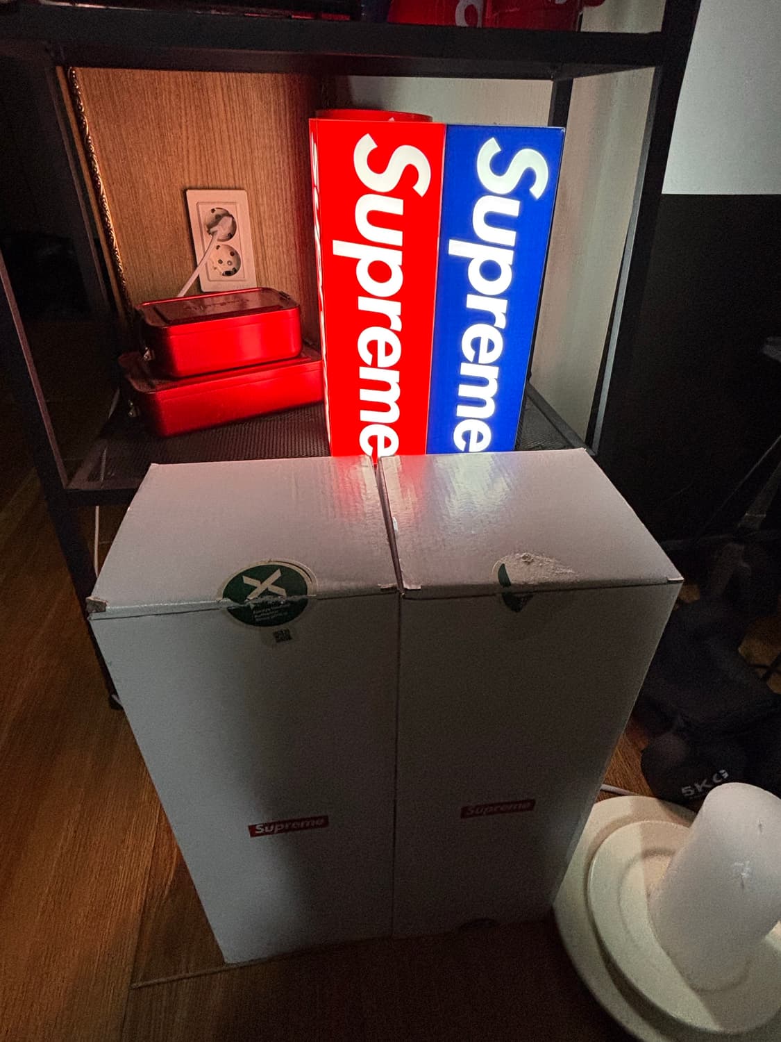 슈프림 23FW 박스로고 램프 레드,블루 국내정발x 상품이미지2