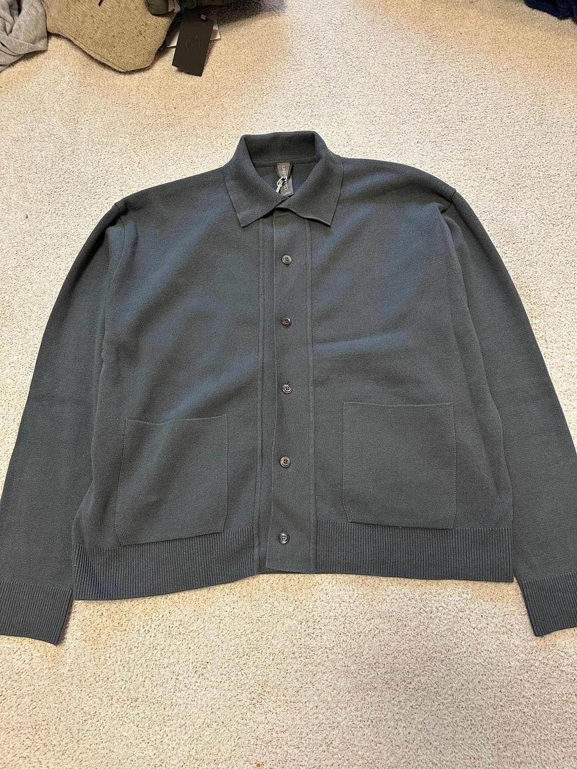 언어팩티드 포켓  카라가디건 L 상품이미지1