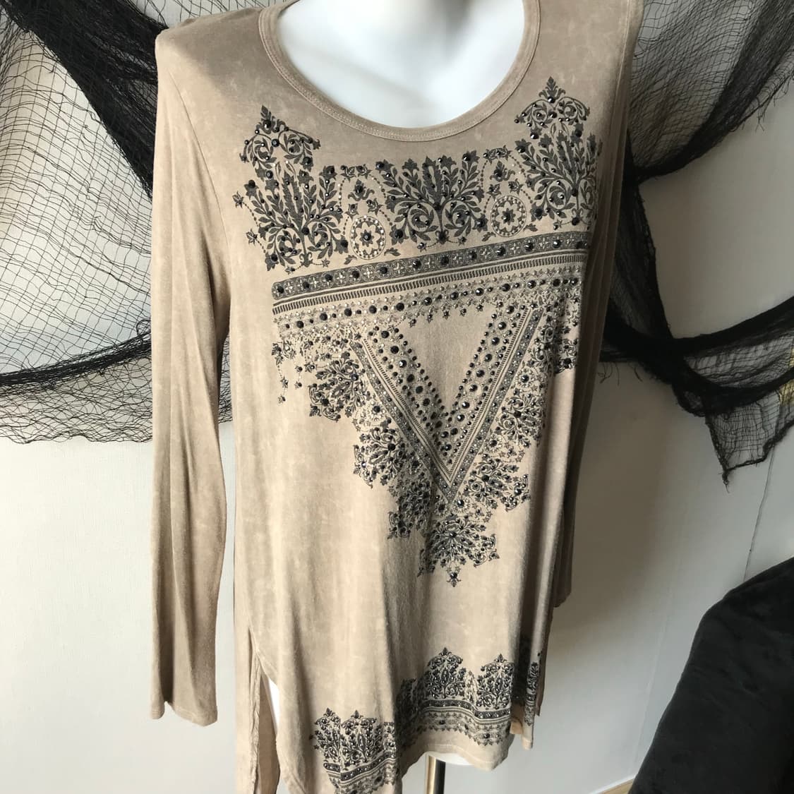 Oriental mood beads detail longsleeve   상품이미지2