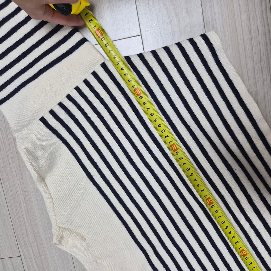 [S] 셀린느 여성 스프라이트 자수 로고 크롭 니트 상품이미지6