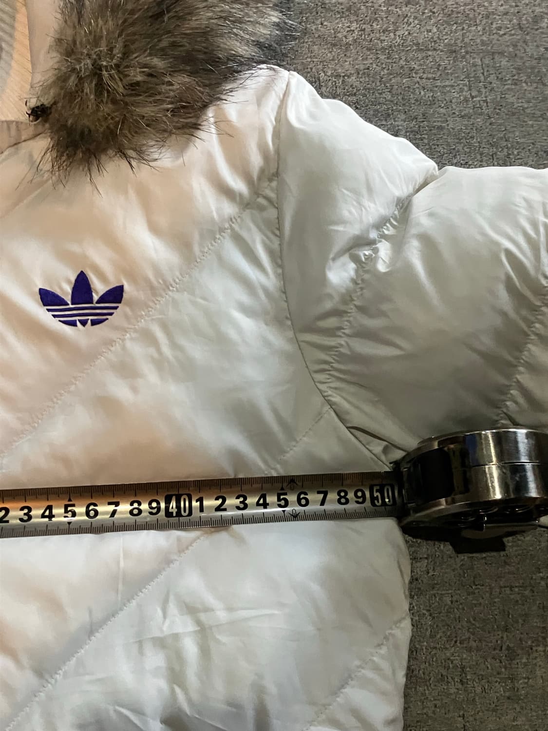 Adidas 아디다스 핀터깔y2k 대대장리즈리사 울프죠 패딩퍼자켓 상품이미지2