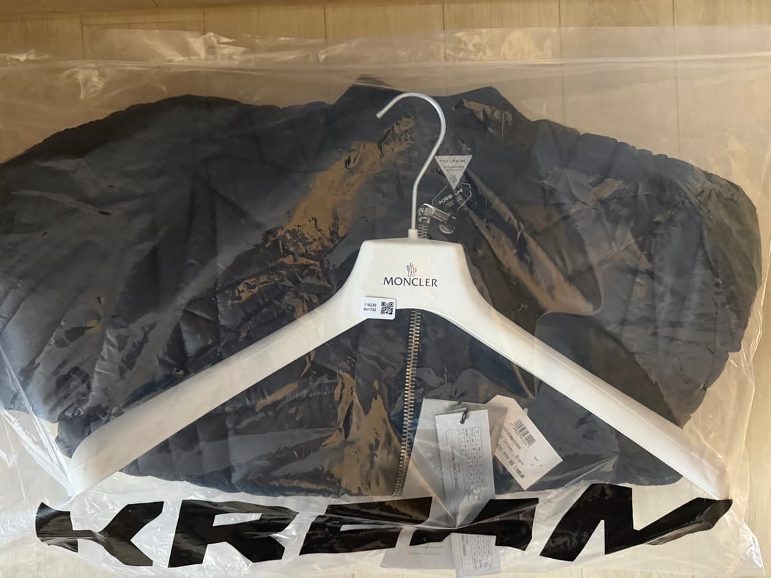 몽클레어 릭오웬스 메가펜타 플레이트 패딩 상품이미지4