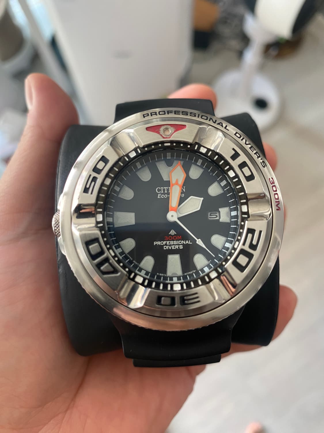 시티즌 에코질라 300m 상품이미지1