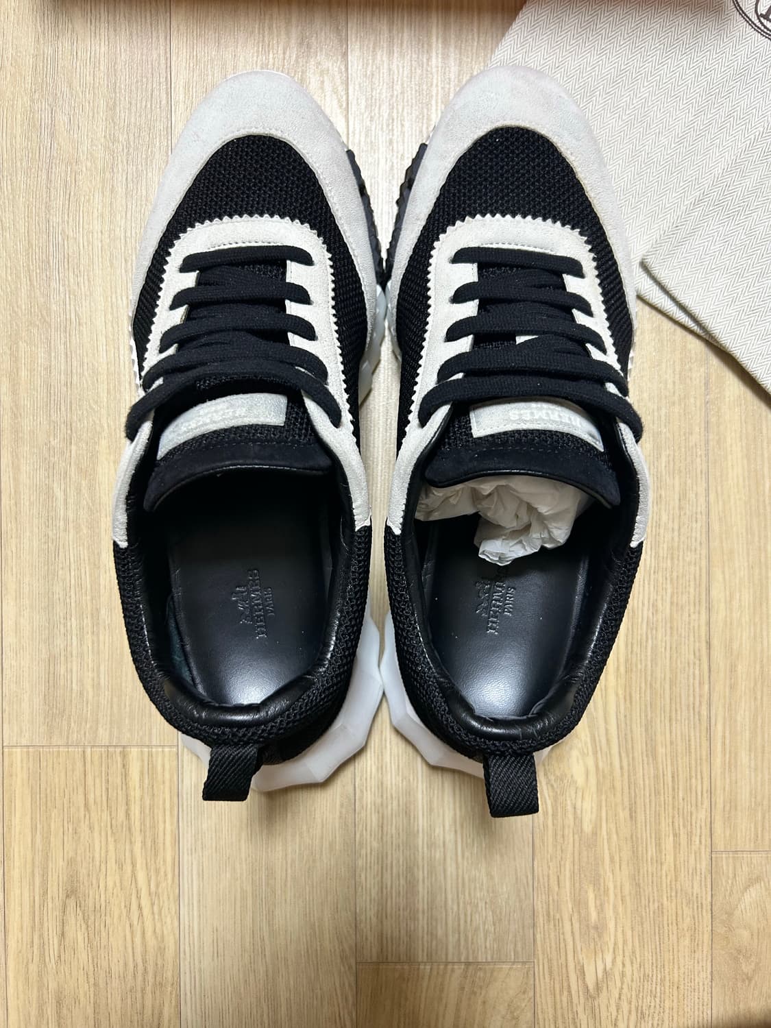 [41] 에르메스 바운싱 스니커즈 메시 스웨이드 블랙 화이트 상품이미지6