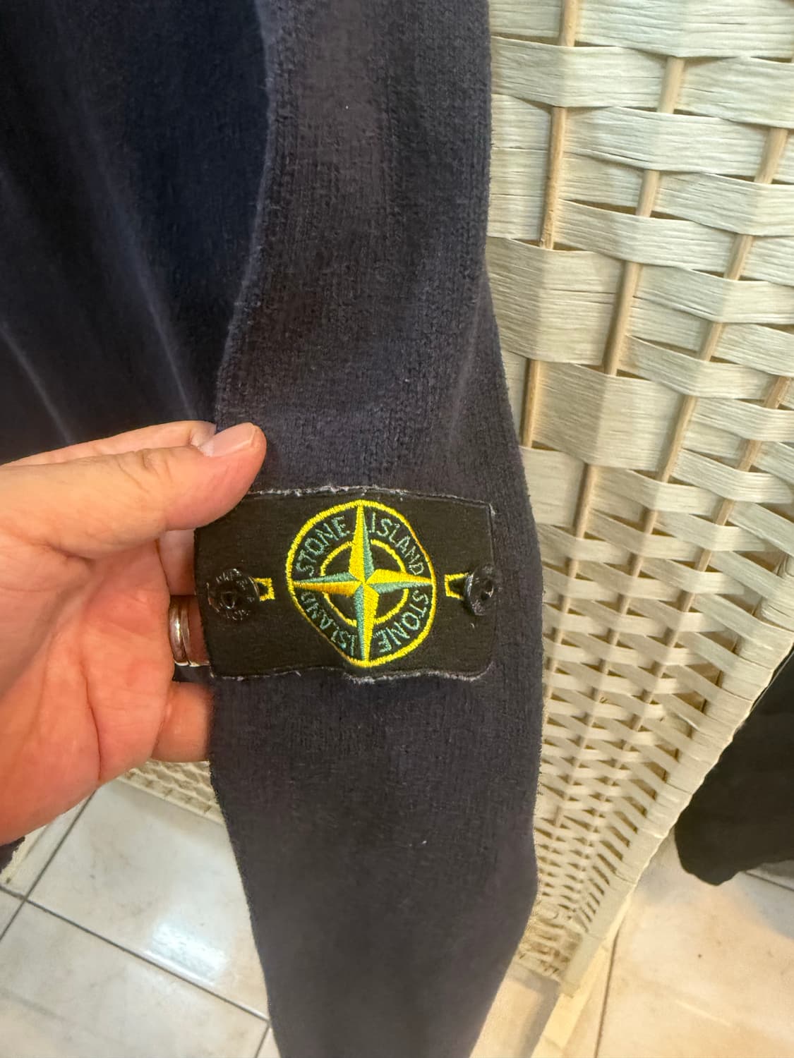 105 정품 스톤아일랜드 반집업 니트 팝니다 상품이미지4