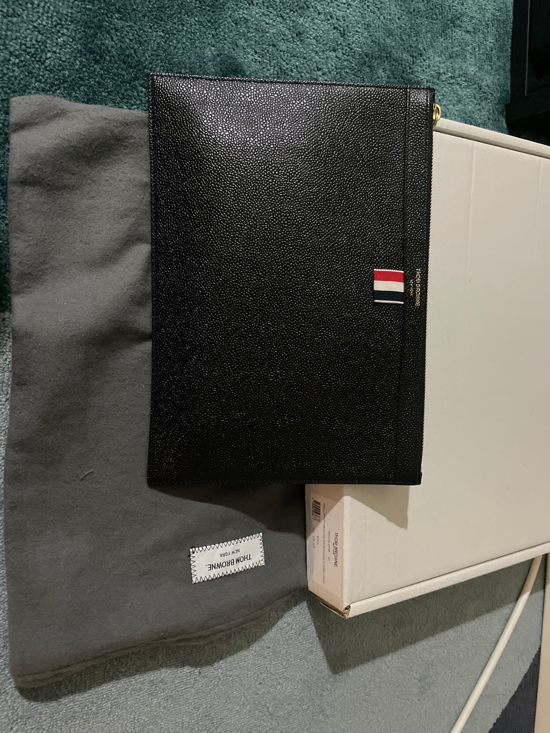 톰브라운 클러치 s 상품이미지1
